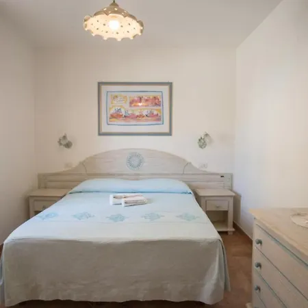 Superb Le Residenze Del Golfo Di No2193 Lejlighed *
